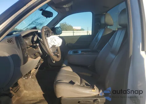 2009 Chevrolet Silverado C1500 z USA, uszkodzony, nr VIN 1GCEC14X59Z202903